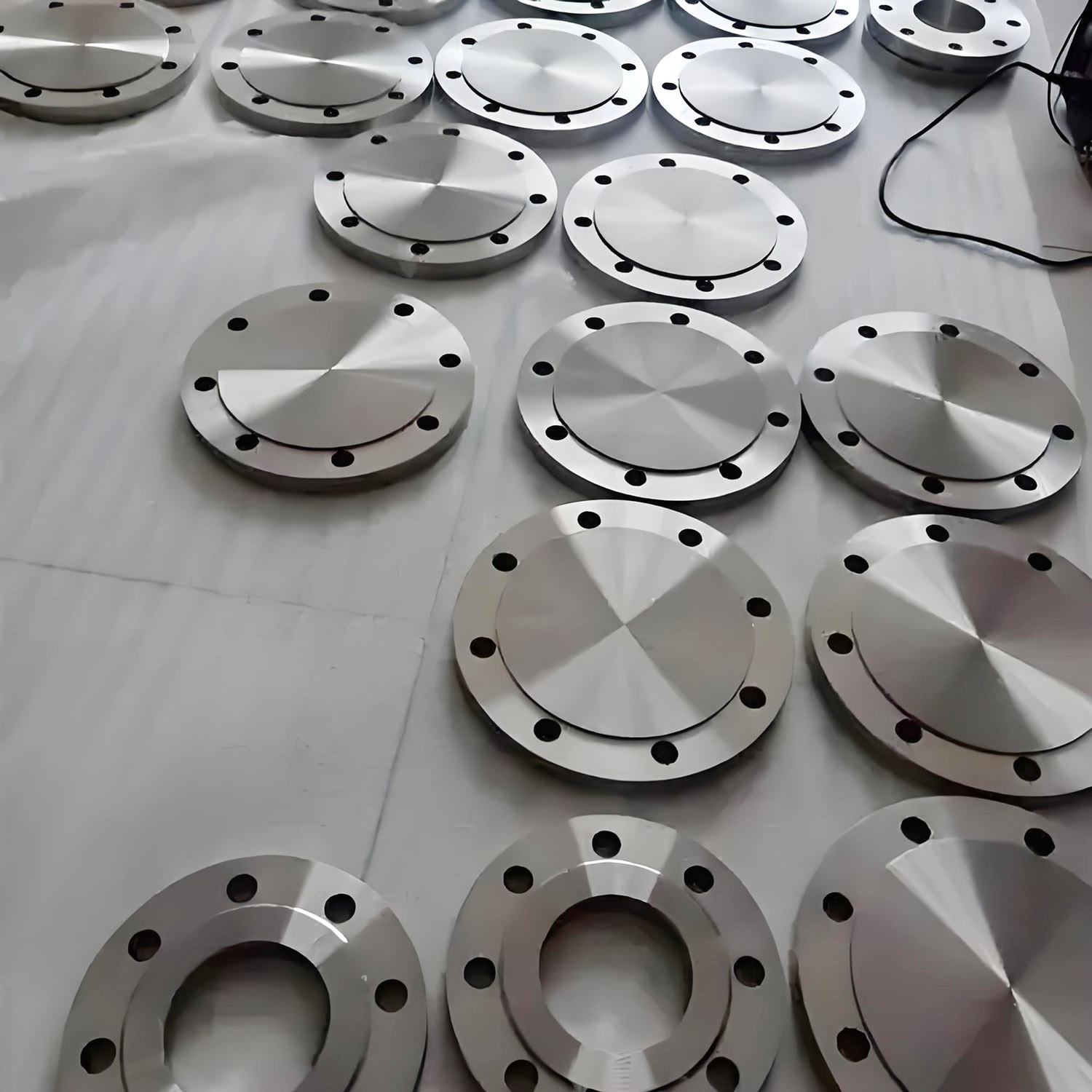 TA10 钛法兰批量交付某海洋工程装备企业
